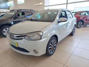 Etios Sedan 1.5 Platinum