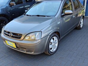 Corsa sedan 1.0